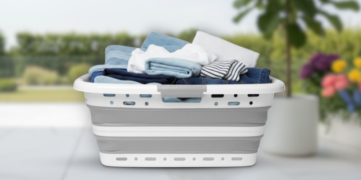Collapsible laundry basket with folded laundry